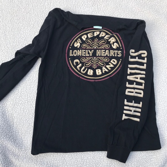 👏🏼Host Pick Sgt. Peppers Lonely Heart Club Shirt - Picture 2 of 4